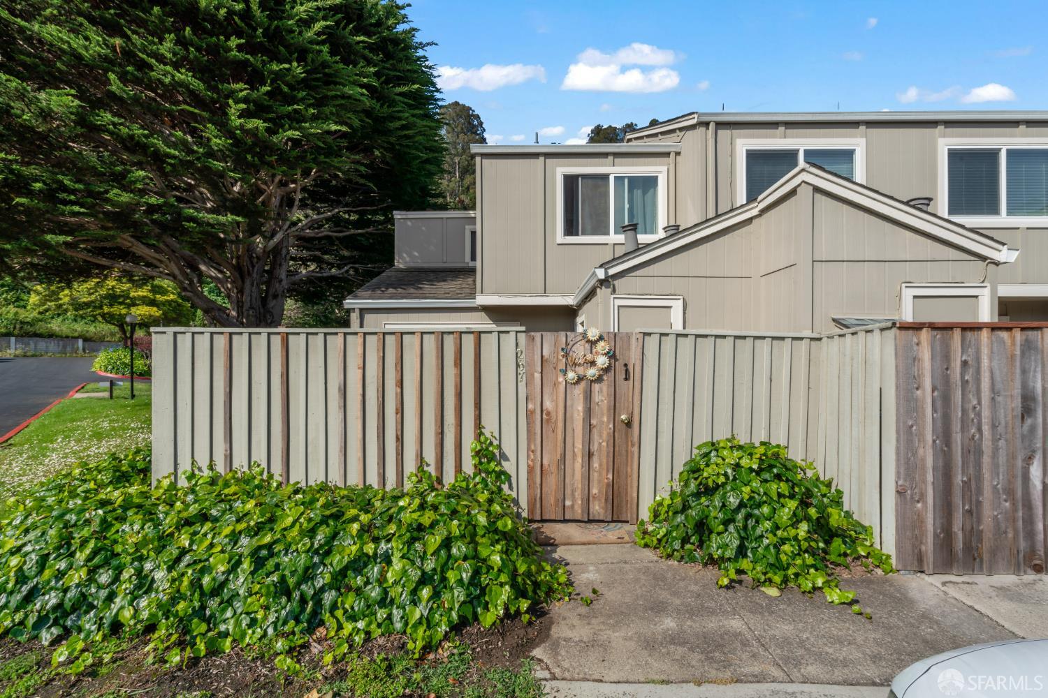 Detail Gallery Image 30 of 46 For 1267 Rosita Rd, Pacifica,  CA 94044 - 2 Beds | 1/1 Baths