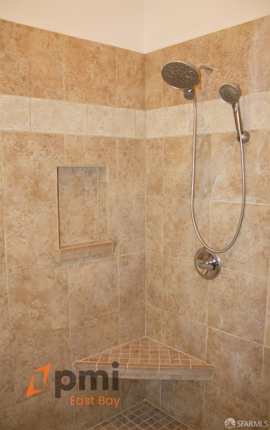 Detail Gallery Image 13 of 21 For 539 Palms Dr, Martinez,  CA 94553 - 4 Beds | 3 Baths