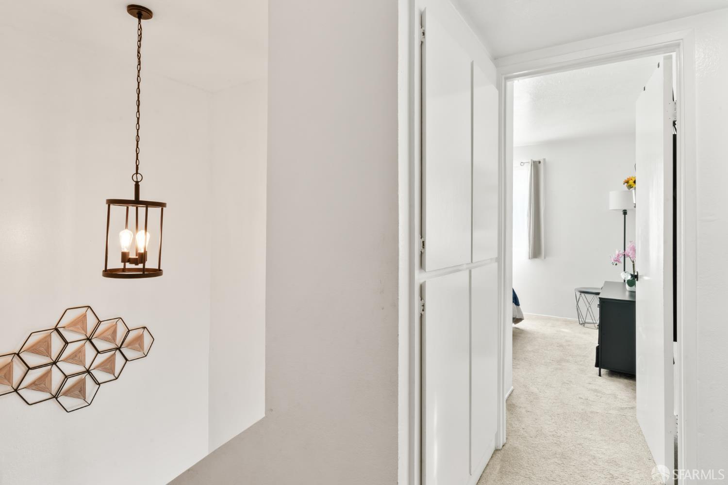 Detail Gallery Image 13 of 46 For 1267 Rosita Rd, Pacifica,  CA 94044 - 2 Beds | 1/1 Baths