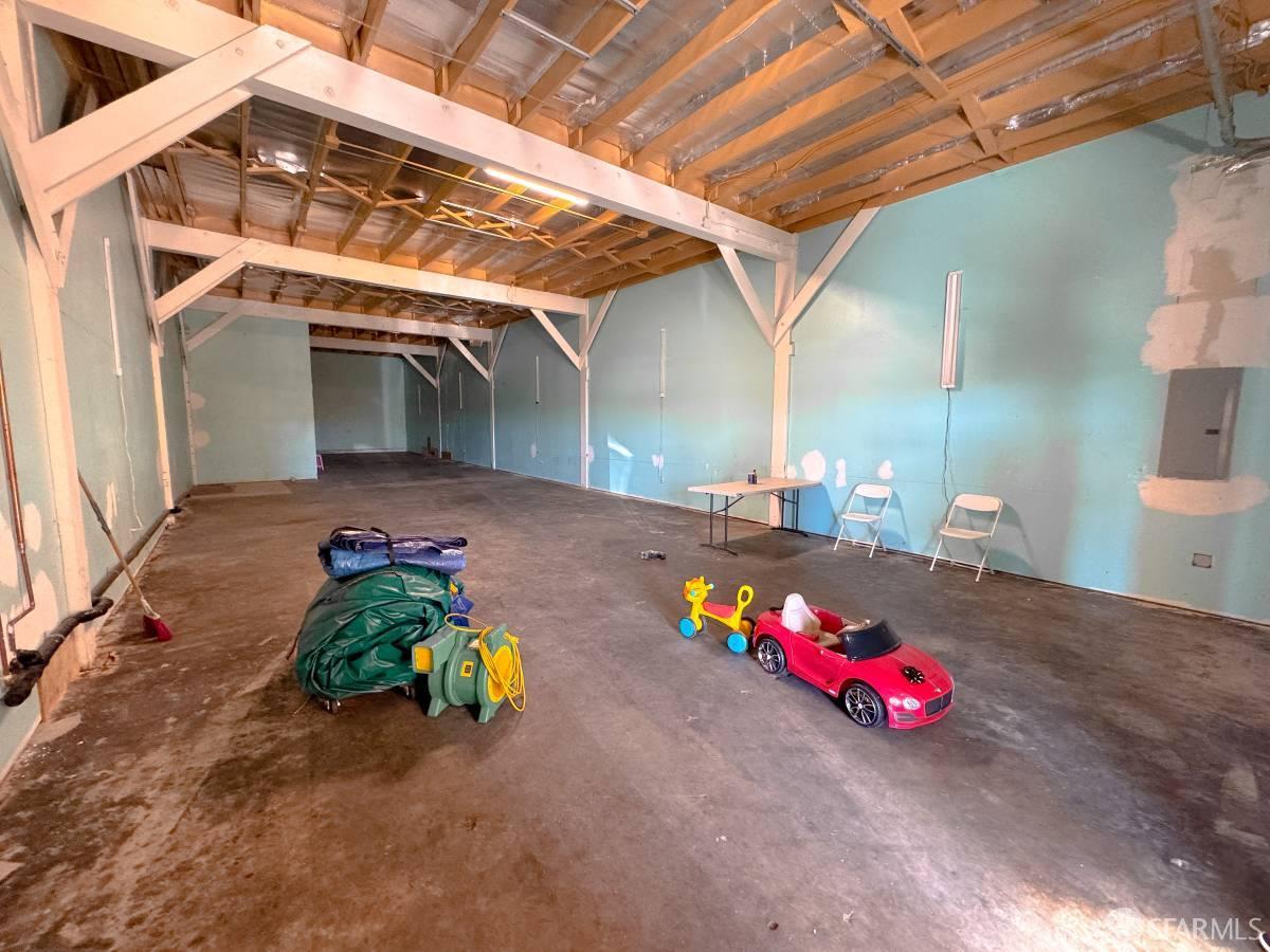 Detail Gallery Image 9 of 9 For 5420 International Blvd, Oakland,  CA 94601 - – Beds | – Baths