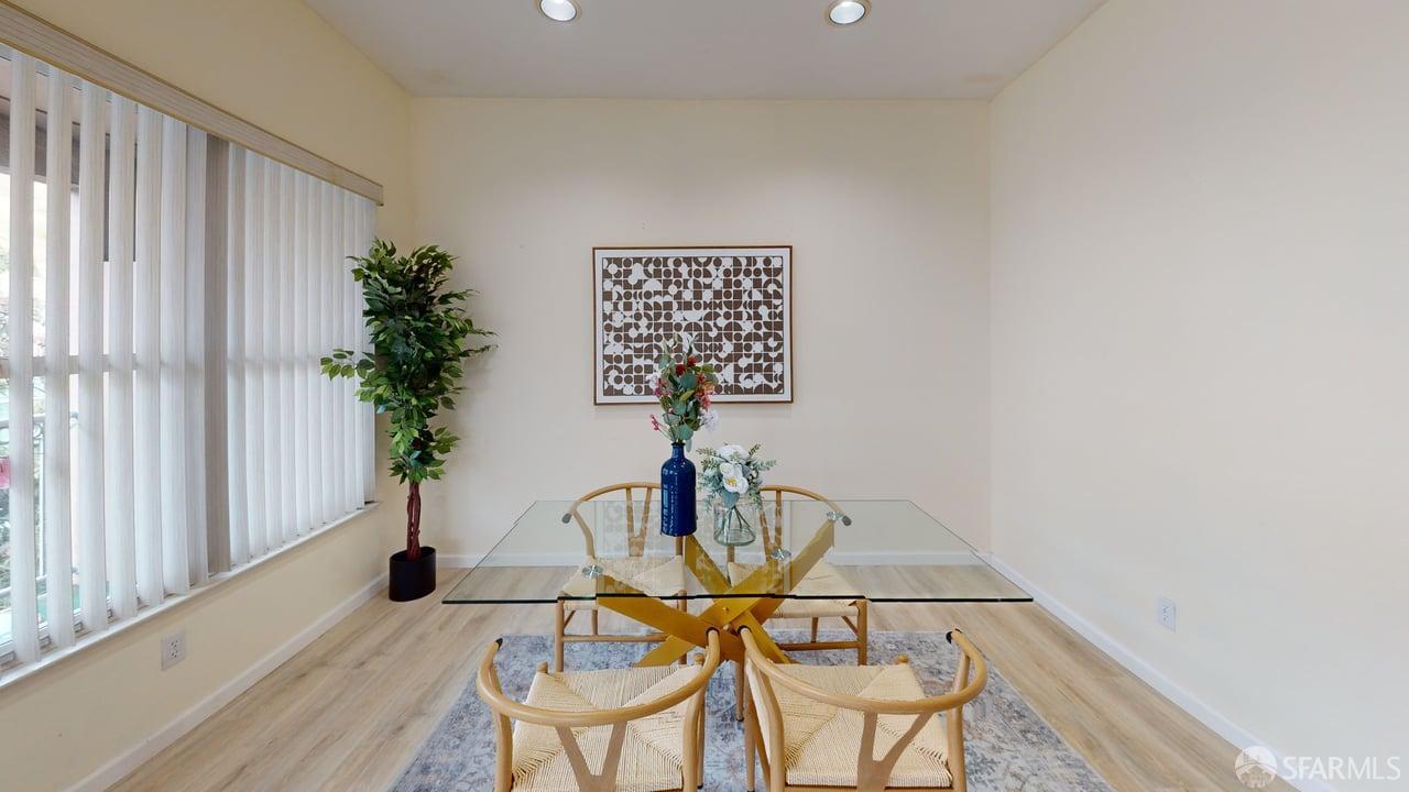 Detail Gallery Image 16 of 76 For 103 Stoneridge Ln #2210,  San Francisco,  CA 94134 - 3 Beds | 2 Baths