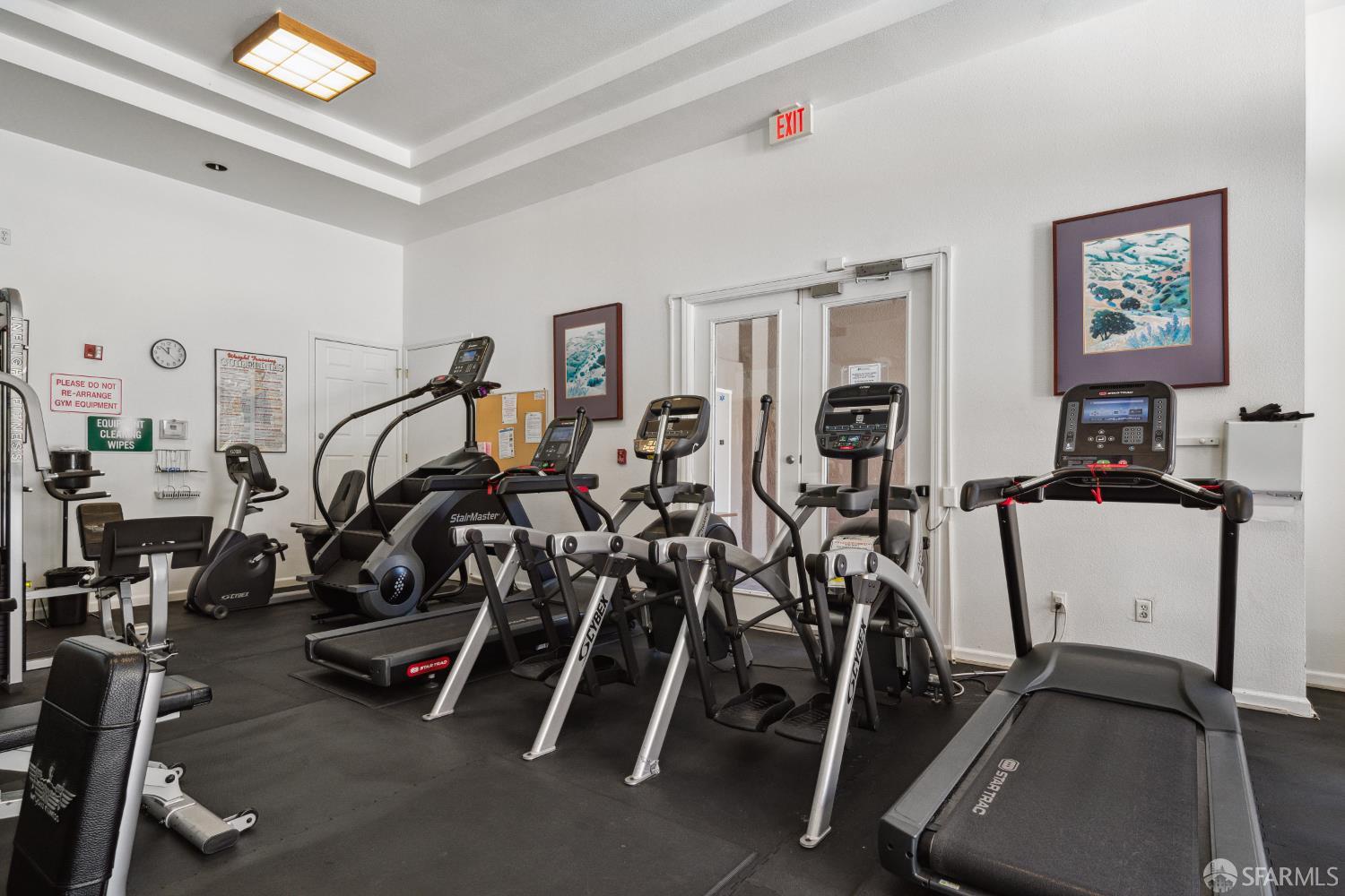 Detail Gallery Image 27 of 33 For 200 Caldecott Ln #208,  Oakland,  CA 94618 - 2 Beds | 2 Baths
