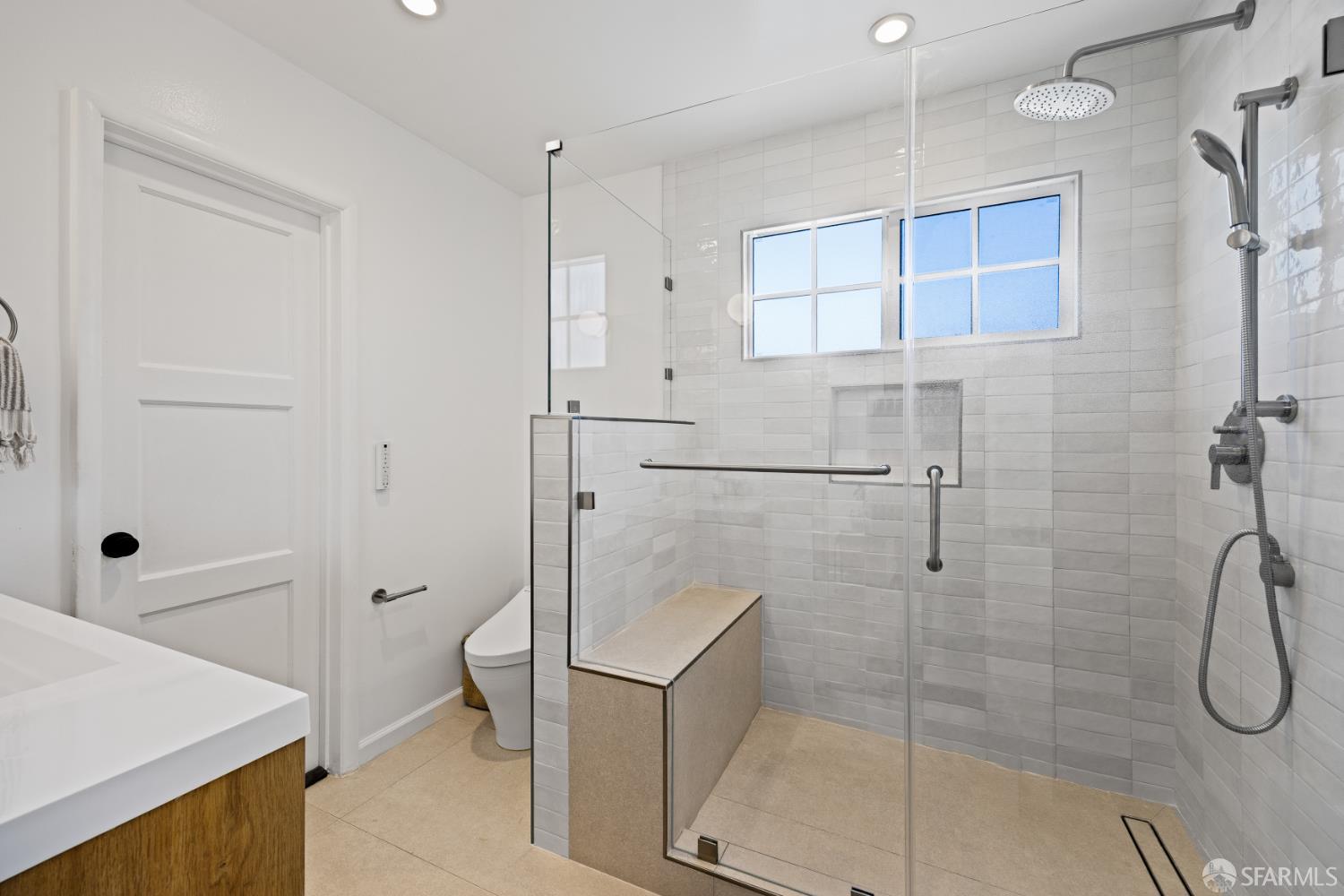 Detail Gallery Image 16 of 31 For 27 Fairway Dr, Daly City,  CA 94015 - 2 Beds | 1 Baths