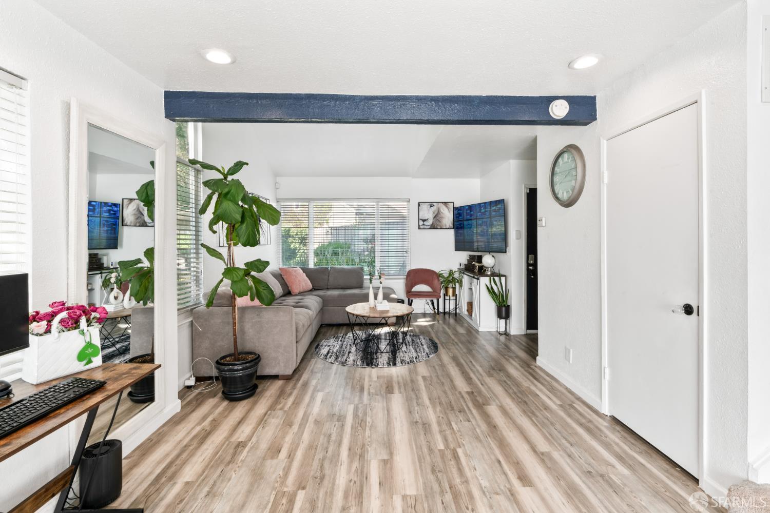 Detail Gallery Image 24 of 46 For 1267 Rosita Rd, Pacifica,  CA 94044 - 2 Beds | 1/1 Baths