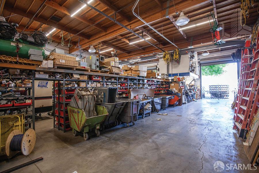 Detail Gallery Image 2 of 11 For 1385 Donner Ave, San Francisco,  CA 94124 - – Beds | – Baths
