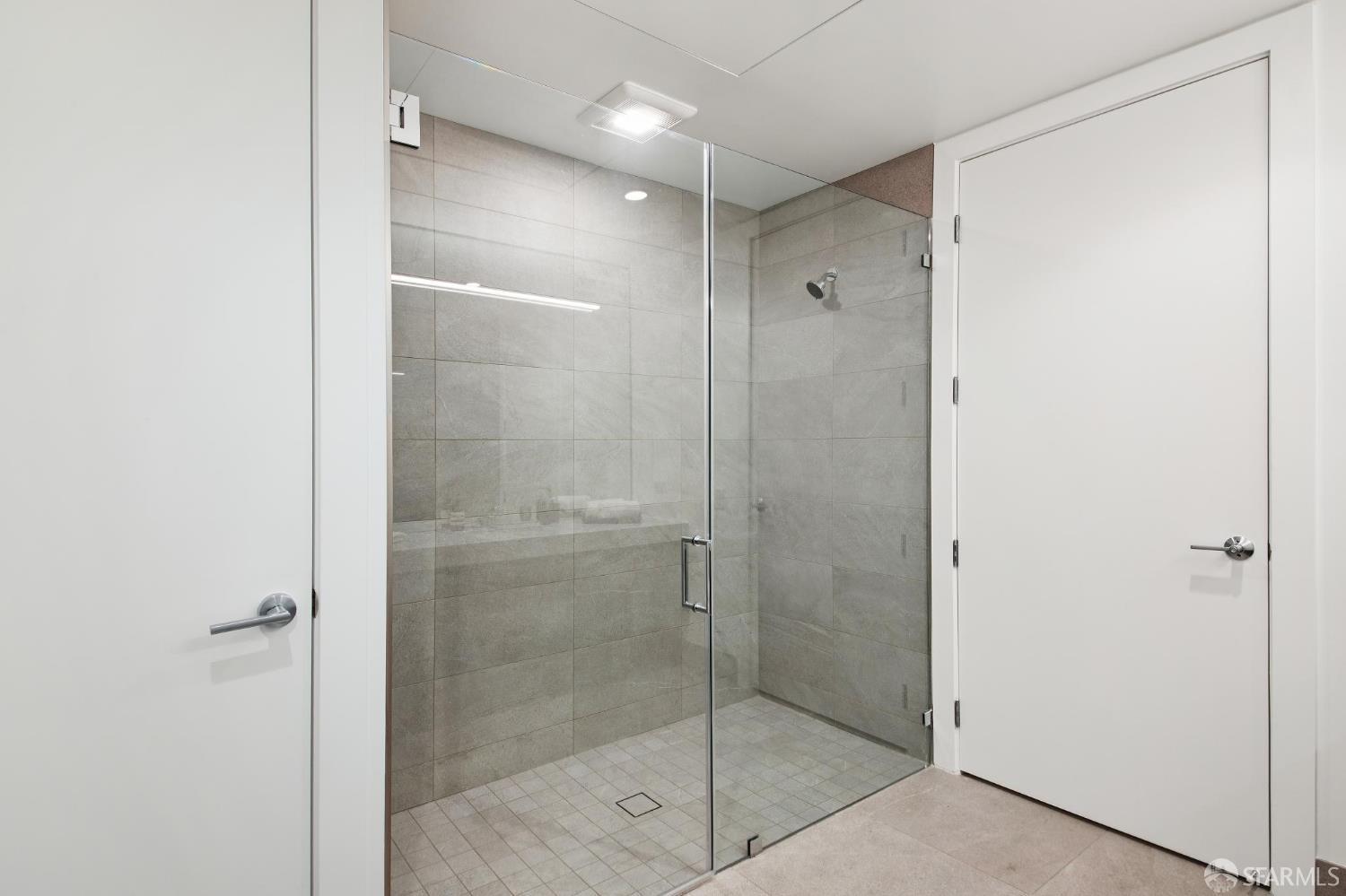 Photo #12: 425048328 Listing: Photo #12