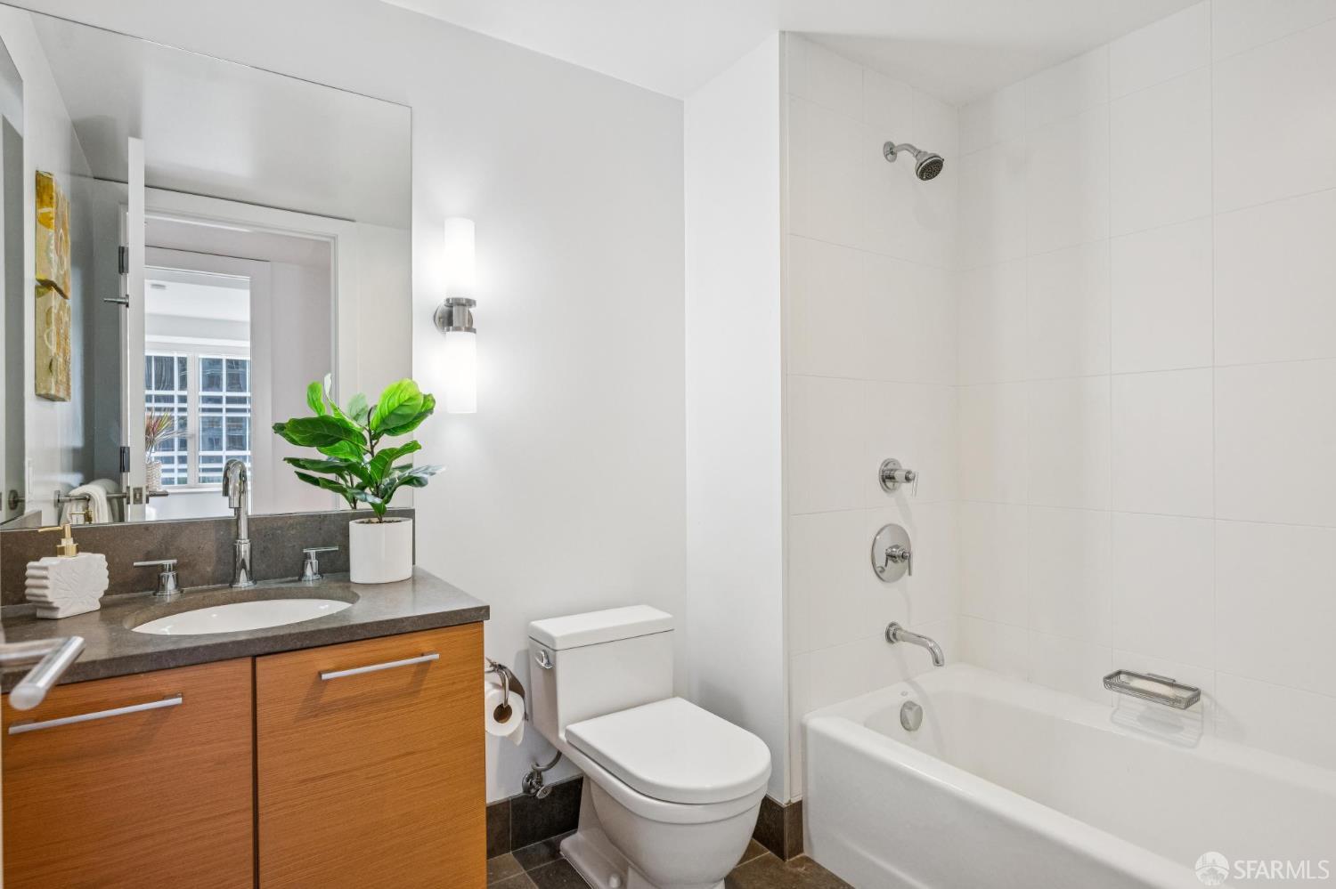 Photo #34: 425038221 Listing: Photo #34