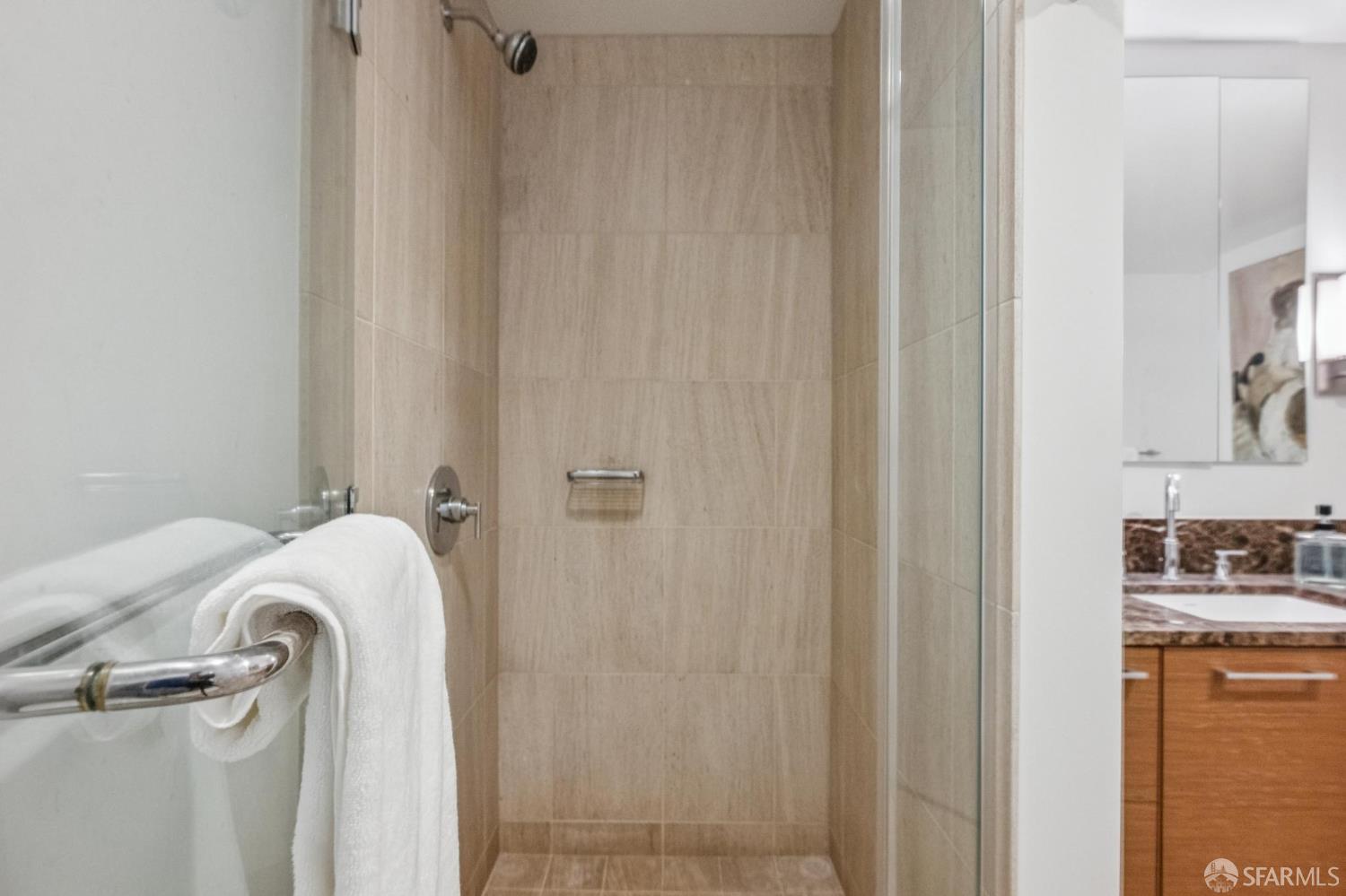 Photo #25: 425038221 Listing: Photo #25