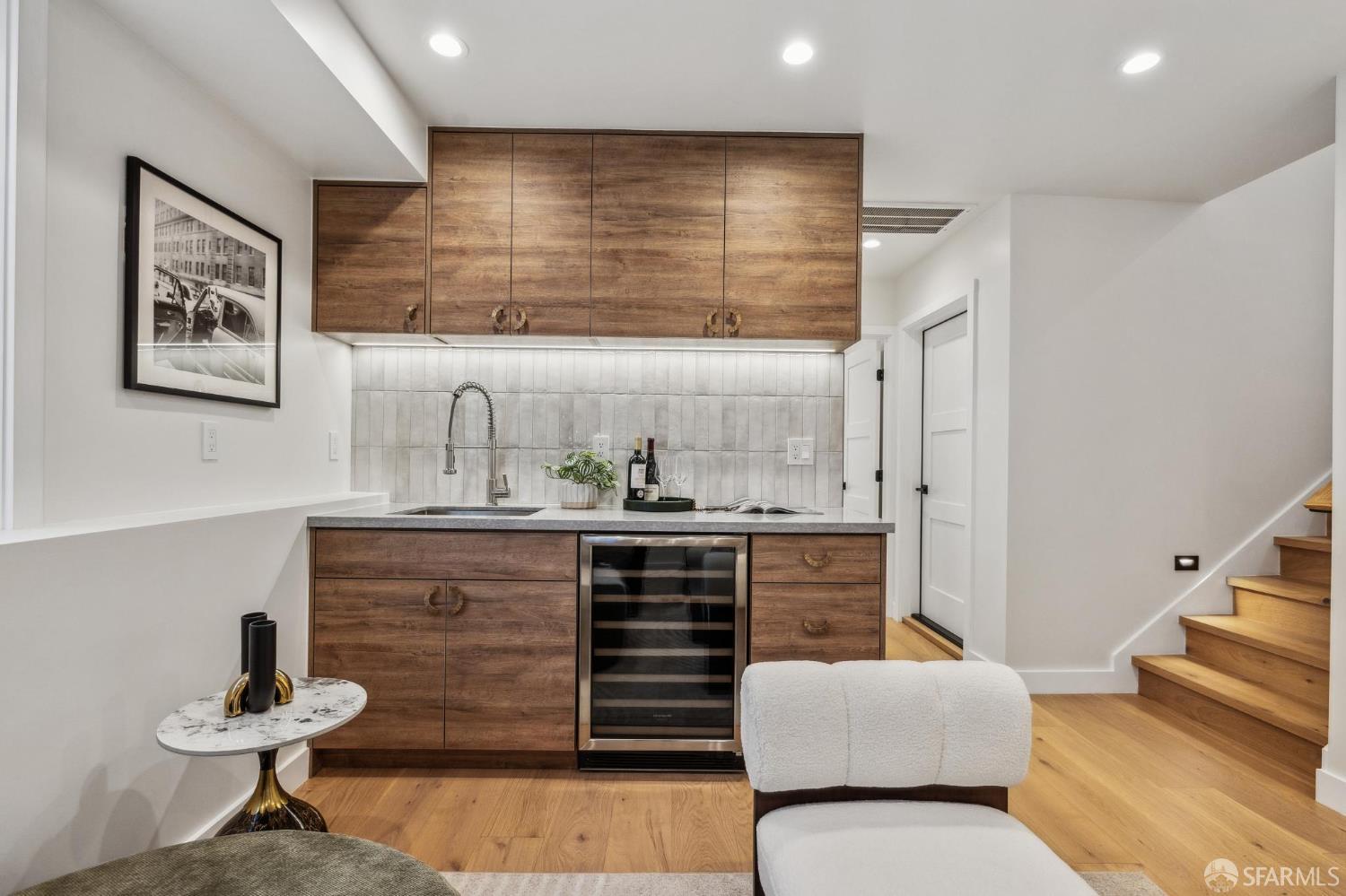Detail Gallery Image 52 of 66 For 57 Niagara Ave, San Francisco,  CA 94112 - 5 Beds | 4/1 Baths