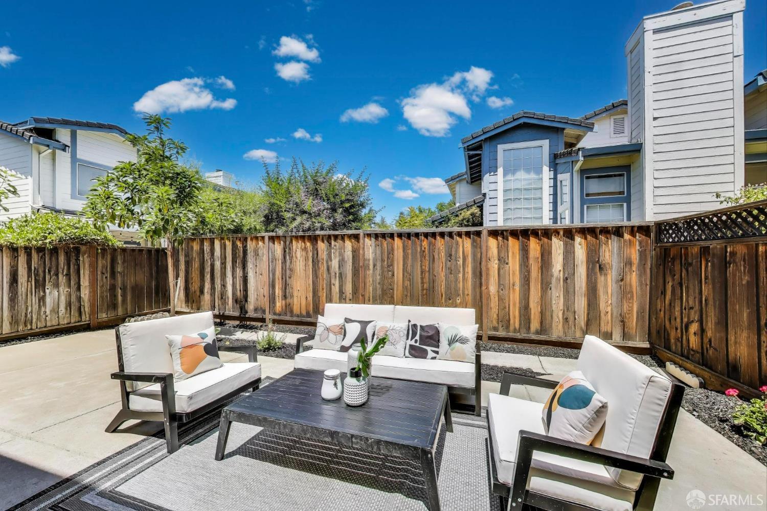 Detail Gallery Image 31 of 37 For 3941 Will Rogers Dr, San Jose,  CA 95117 - 3 Beds | 2/1 Baths