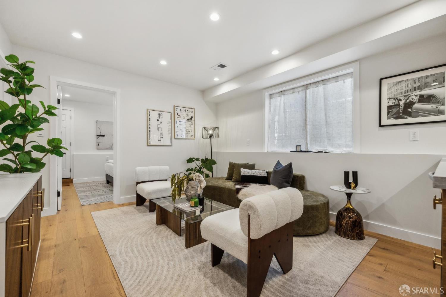 Detail Gallery Image 49 of 66 For 57 Niagara Ave, San Francisco,  CA 94112 - 5 Beds | 4/1 Baths