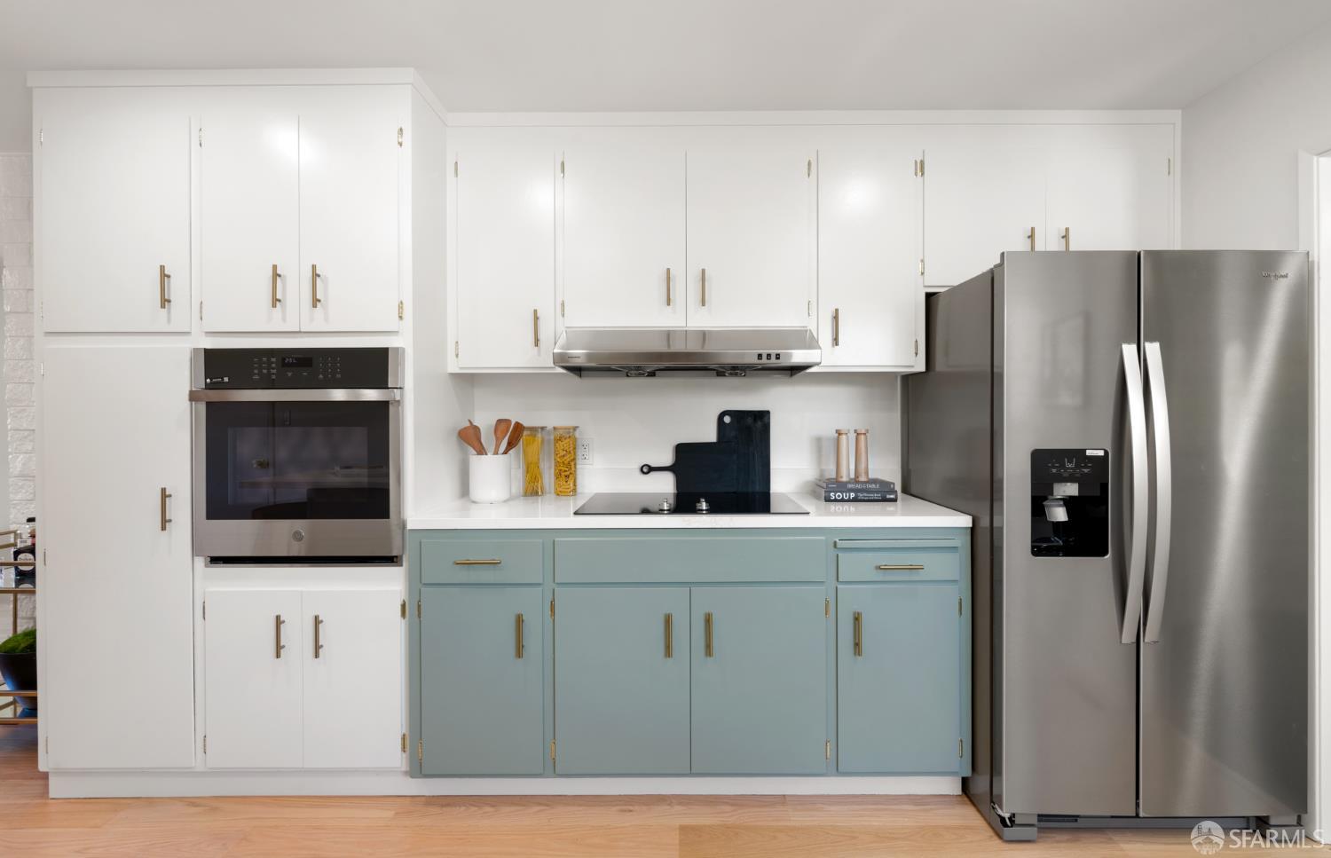 Detail Gallery Image 22 of 31 For 1989 Scott Ln, Los Altos,  CA 94024 - 4 Beds | 2/1 Baths