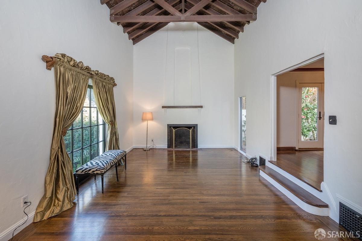 Detail Gallery Image 6 of 24 For 2627 Hale Dr, Burlingame,  CA 94010 - 4 Beds | 2/1 Baths
