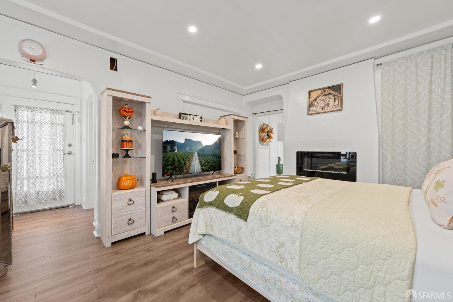 Justin Drive, San Francisco, California image 35