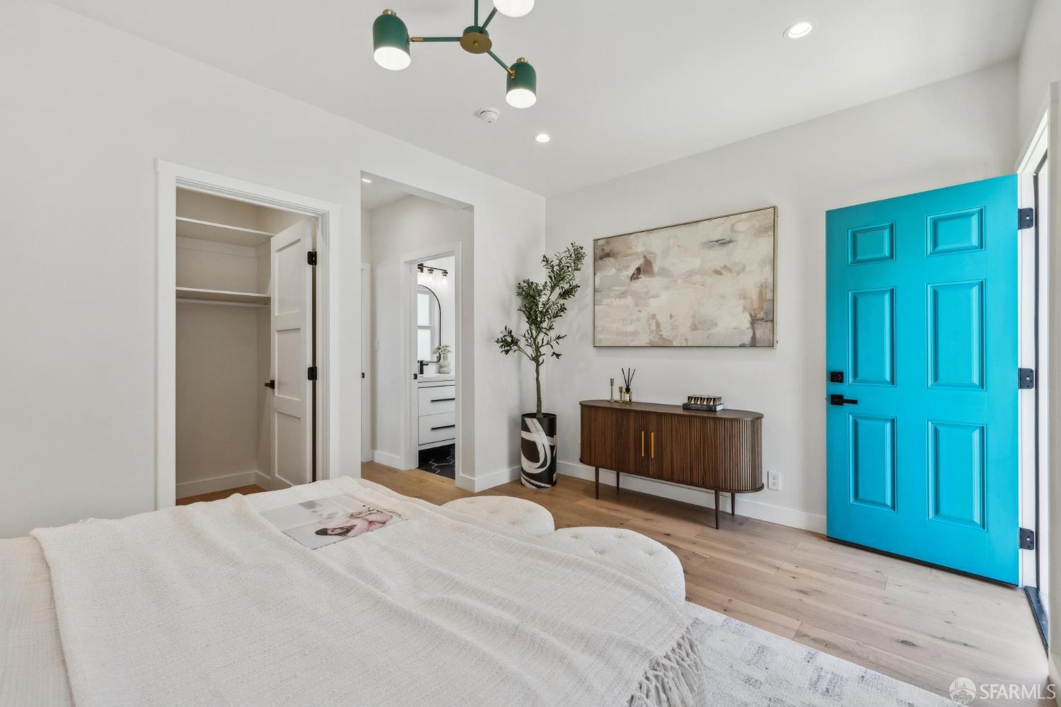 Detail Gallery Image 32 of 66 For 57 Niagara Ave, San Francisco,  CA 94112 - 5 Beds | 4/1 Baths