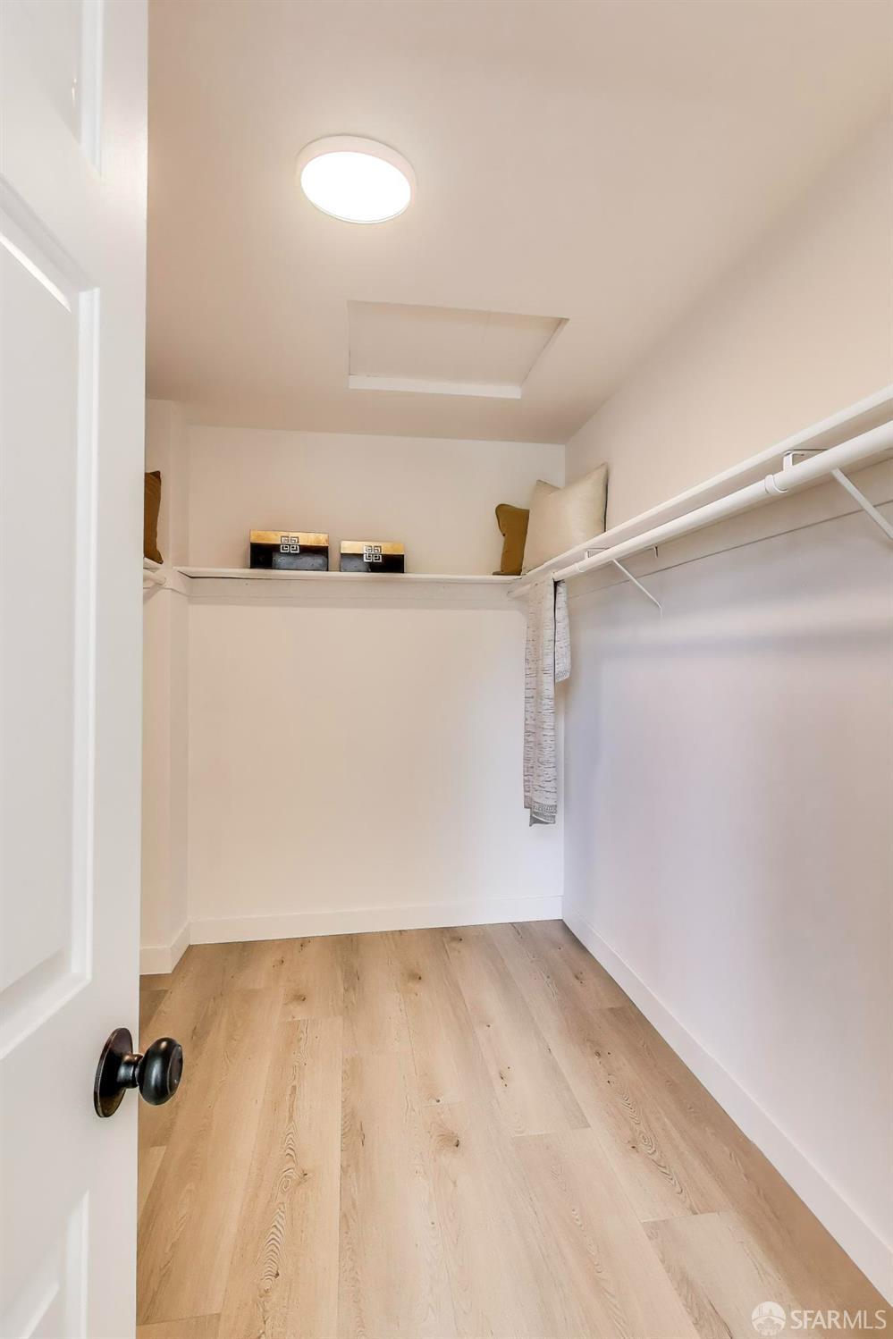 Detail Gallery Image 22 of 37 For 3941 Will Rogers Dr, San Jose,  CA 95117 - 3 Beds | 2/1 Baths