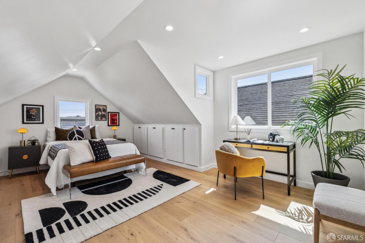 Detail Gallery Image 41 of 66 For 57 Niagara Ave, San Francisco,  CA 94112 - 5 Beds | 4/1 Baths
