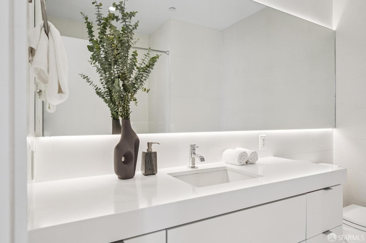 Photo #29: 425049201 Listing: Photo #29