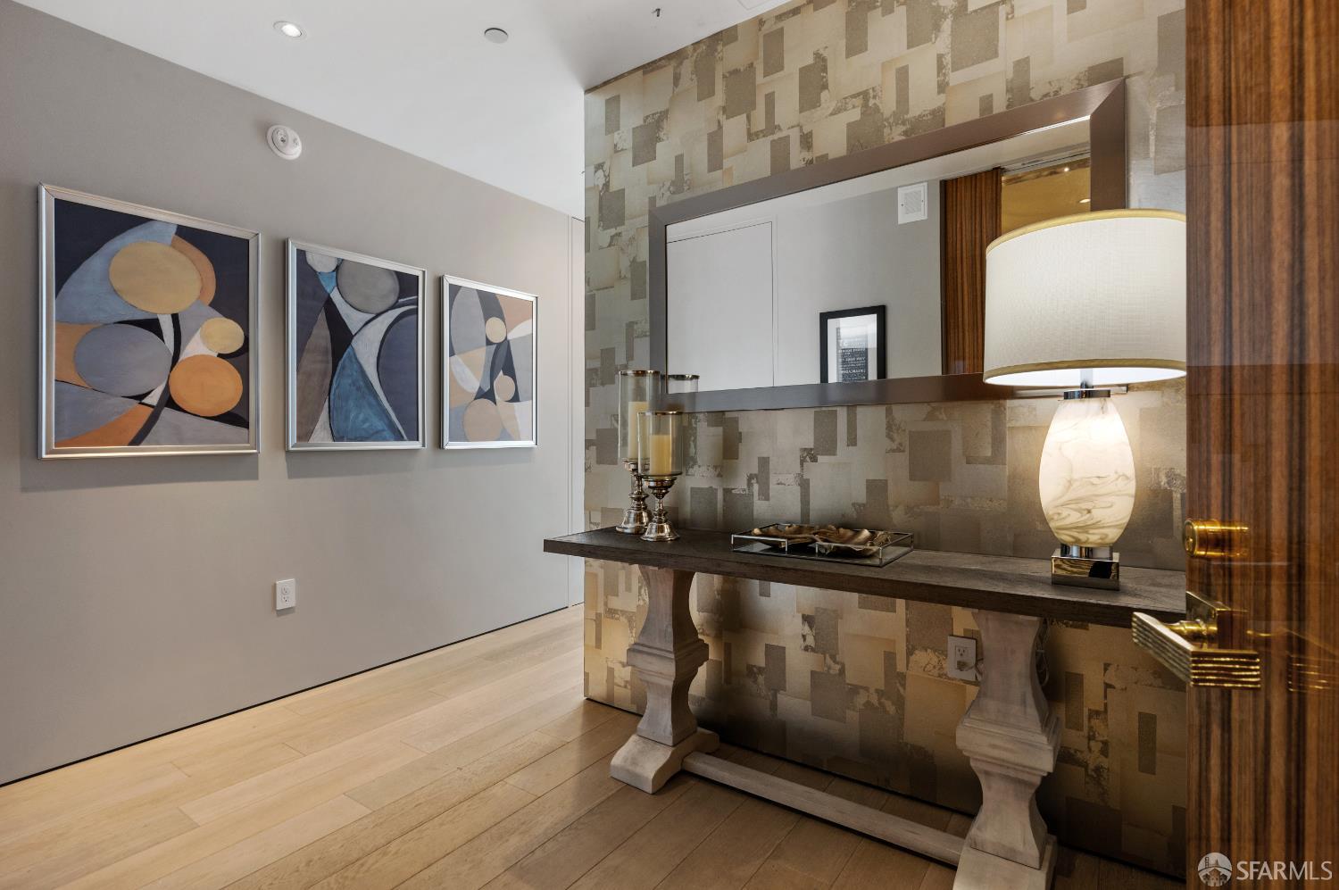 Photo #6: 425044936 Listing 