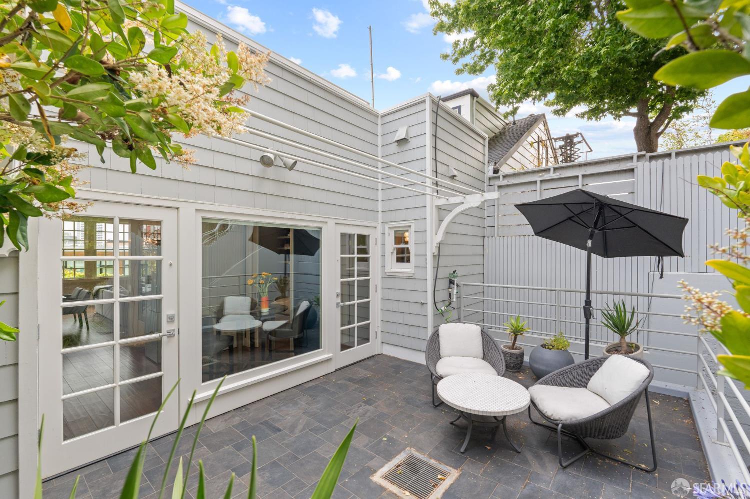 Detail Gallery Image 15 of 51 For 116 Alta St, San Francisco,  CA 94133 - 2 Beds | 2 Baths