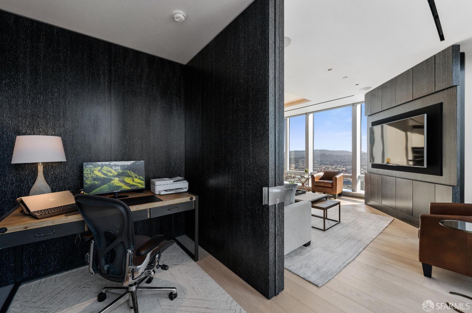 Photo #4: 425044936 Listing 