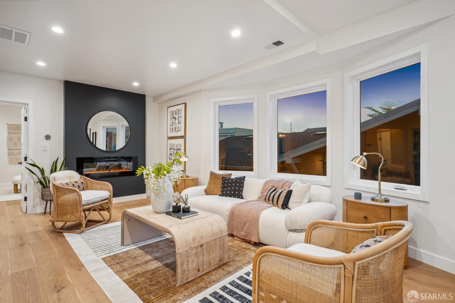 Detail Gallery Image 3 of 66 For 57 Niagara Ave, San Francisco,  CA 94112 - 5 Beds | 4/1 Baths
