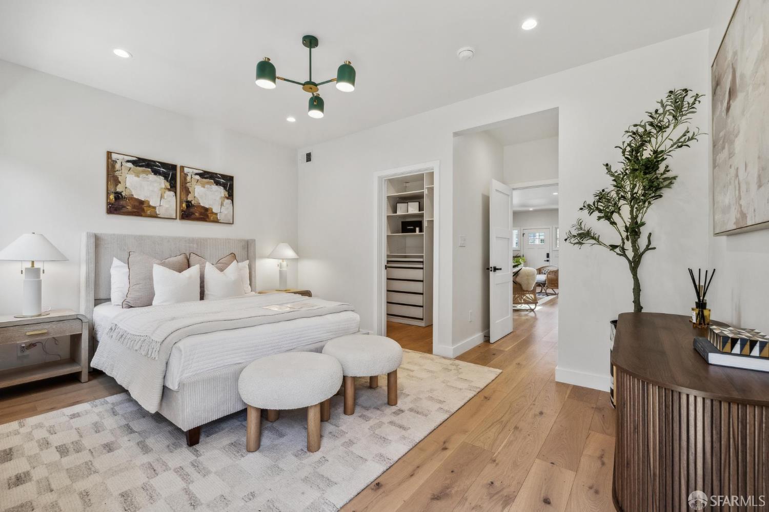 Detail Gallery Image 31 of 66 For 57 Niagara Ave, San Francisco,  CA 94112 - 5 Beds | 4/1 Baths