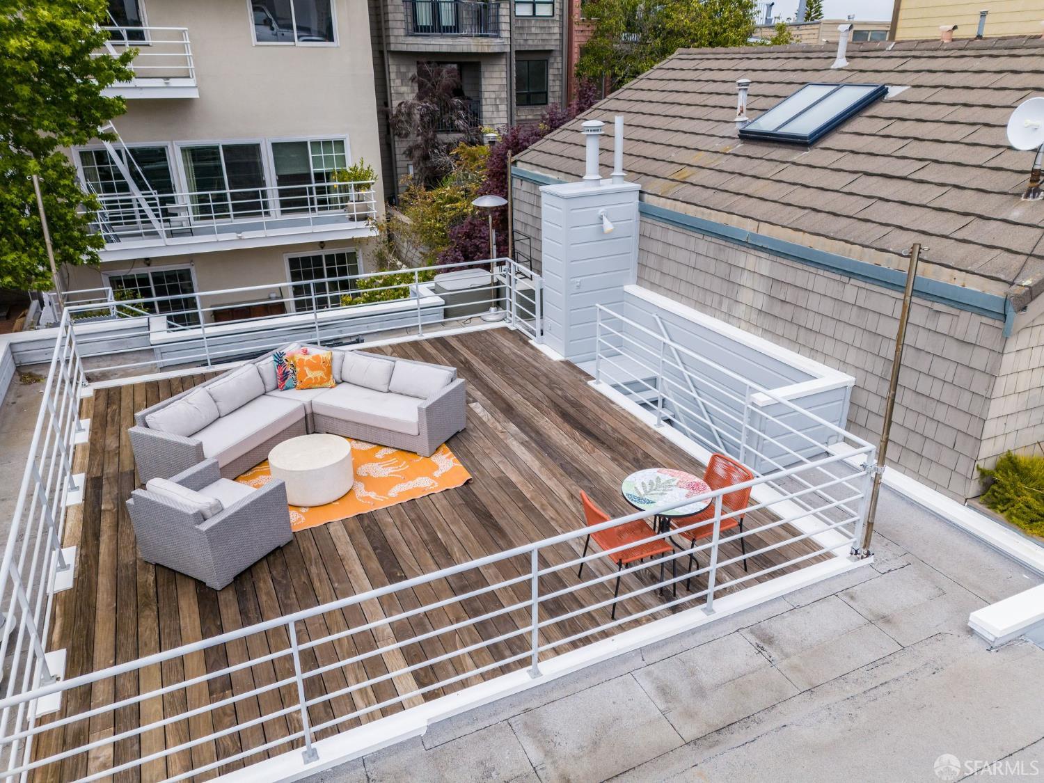 Detail Gallery Image 40 of 51 For 116 Alta St, San Francisco,  CA 94133 - 2 Beds | 2 Baths