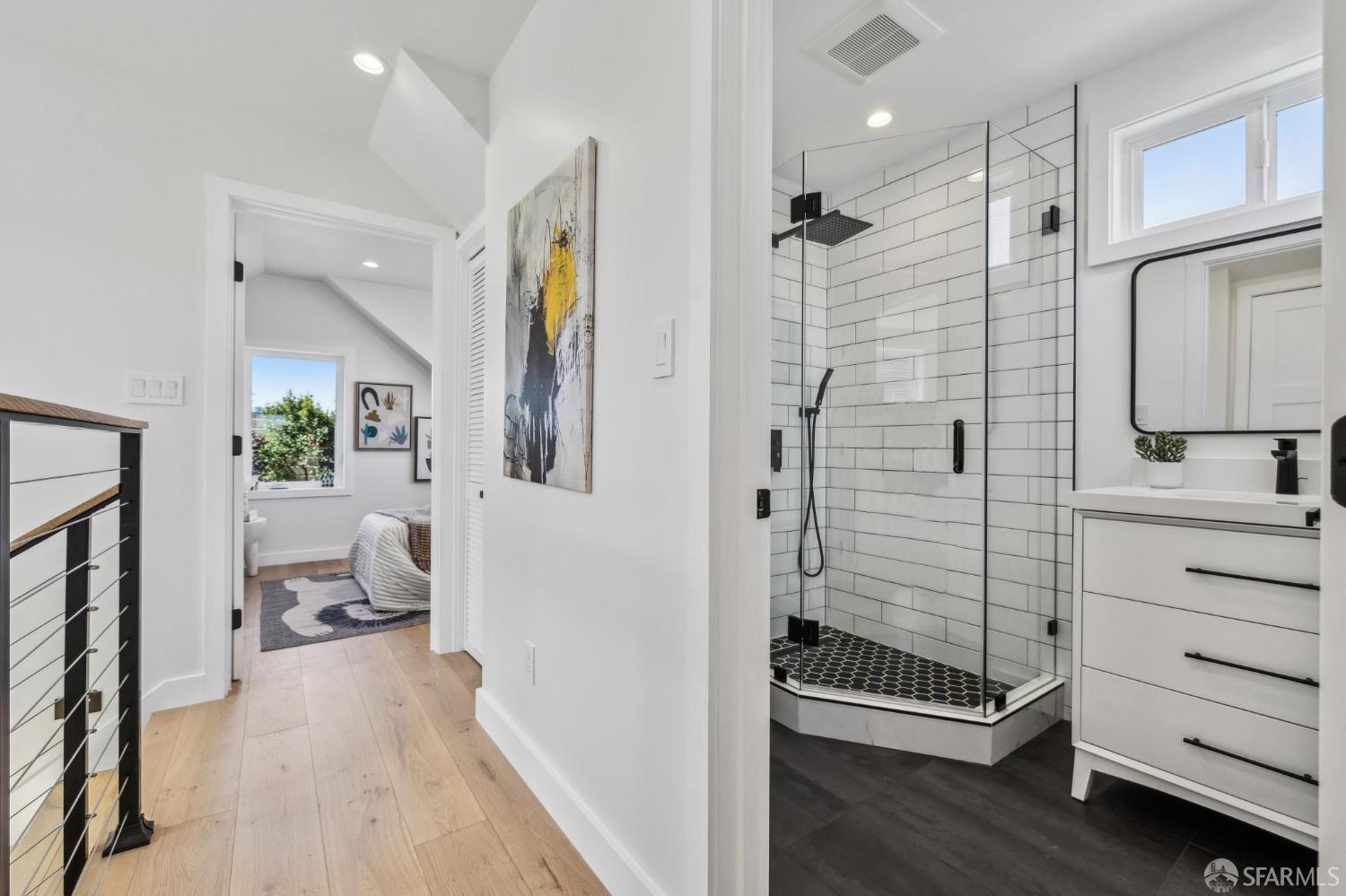 Detail Gallery Image 39 of 66 For 57 Niagara Ave, San Francisco,  CA 94112 - 5 Beds | 4/1 Baths
