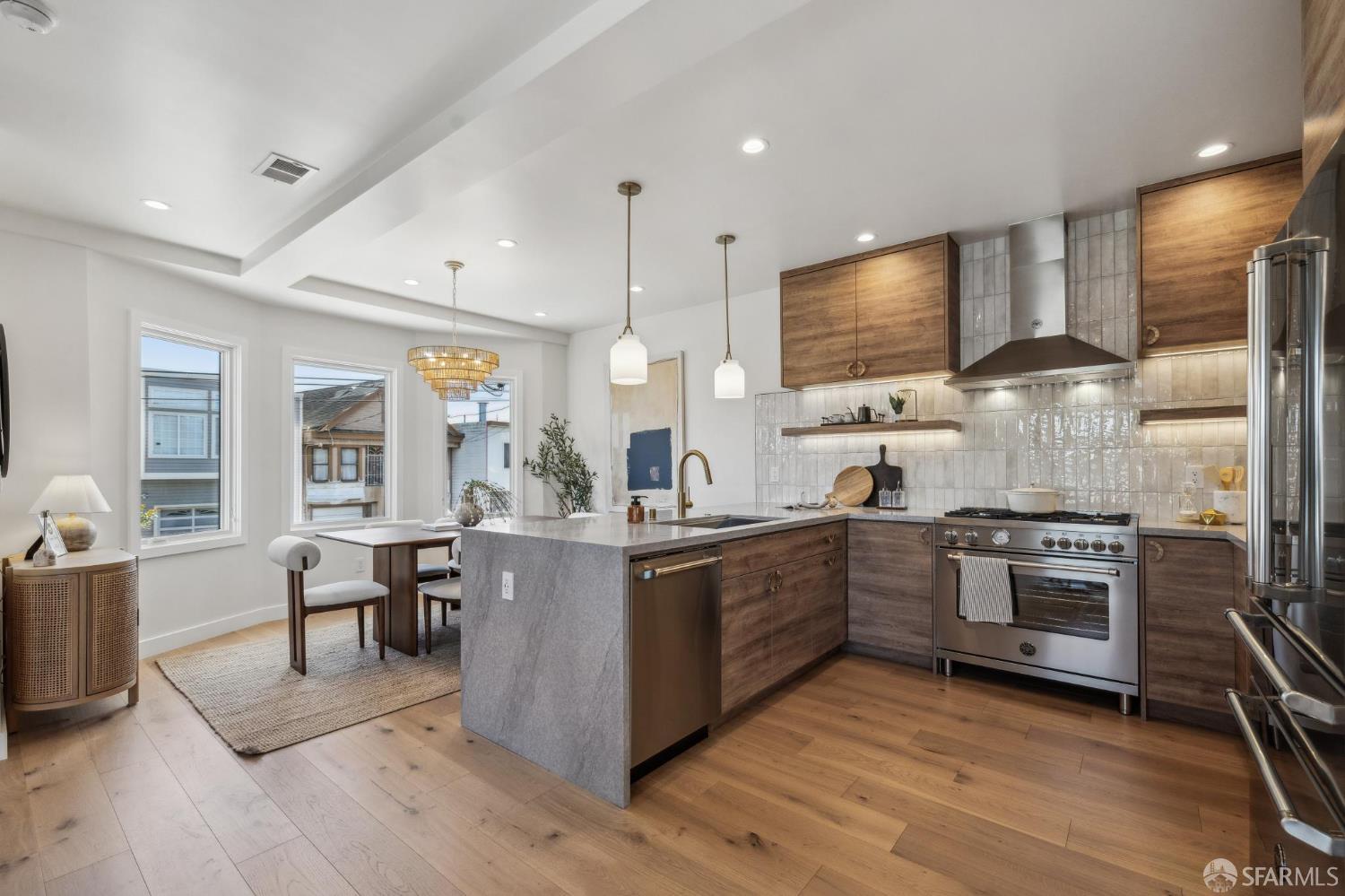 Detail Gallery Image 20 of 66 For 57 Niagara Ave, San Francisco,  CA 94112 - 5 Beds | 4/1 Baths