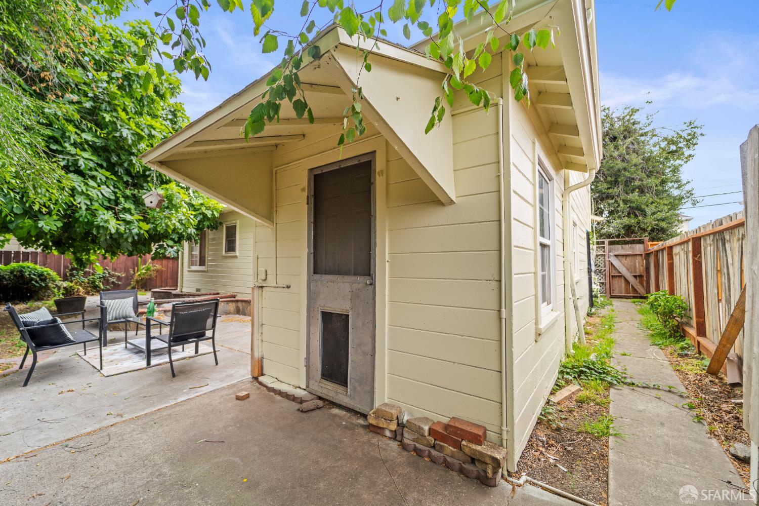 Detail Gallery Image 43 of 55 For 1673 142nd Ave, San Leandro,  CA 94578 - 3 Beds | 2 Baths