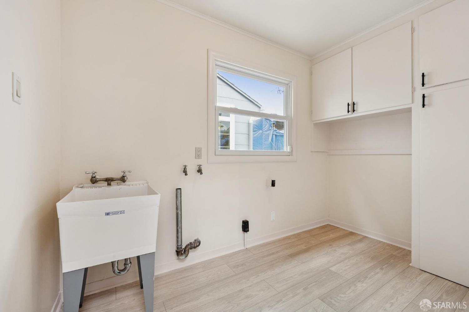 Detail Gallery Image 17 of 60 For 1285 Holloway Ave, San Francisco,  CA 94132 - 4 Beds | 3 Baths