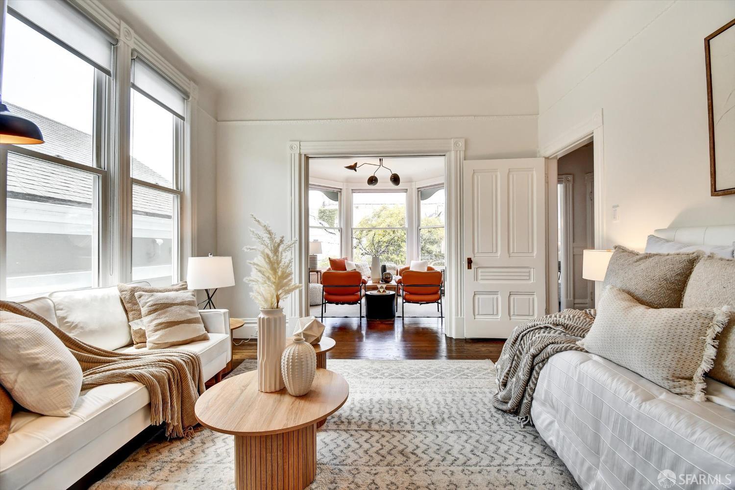 Photo #8: 425045862 Listing: Photo #8