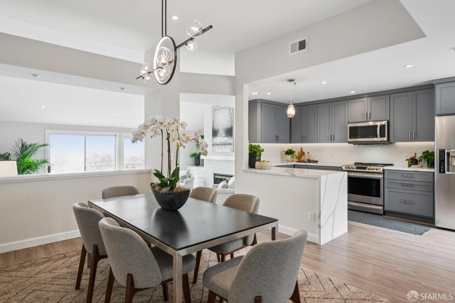 Detail Gallery Image 10 of 43 For 850 Pointe Pacific Dr #4,  Daly City,  CA 94014 - 2 Beds | 2 Baths