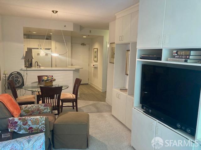 Detail Gallery Image 11 of 20 For 240 Lombard St #329,  San Francisco,  CA 94111 - 1 Beds | 1 Baths