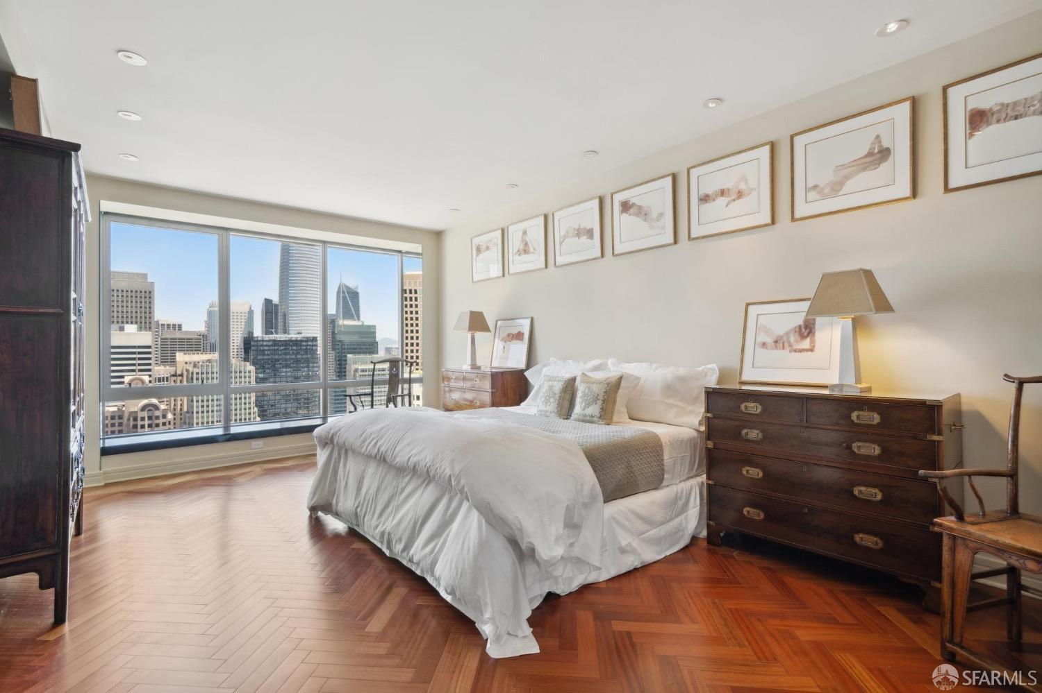 Detail Gallery Image 28 of 39 For 765 Market St Ph1cd,  San Francisco,  CA 94103 - 3 Beds | 3/1 Baths