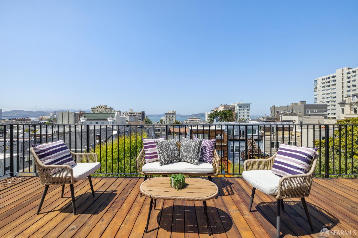 Detail Gallery Image 42 of 50 For 2218 Clay St, San Francisco,  CA 94115 - 6 Beds | 5/1 Baths