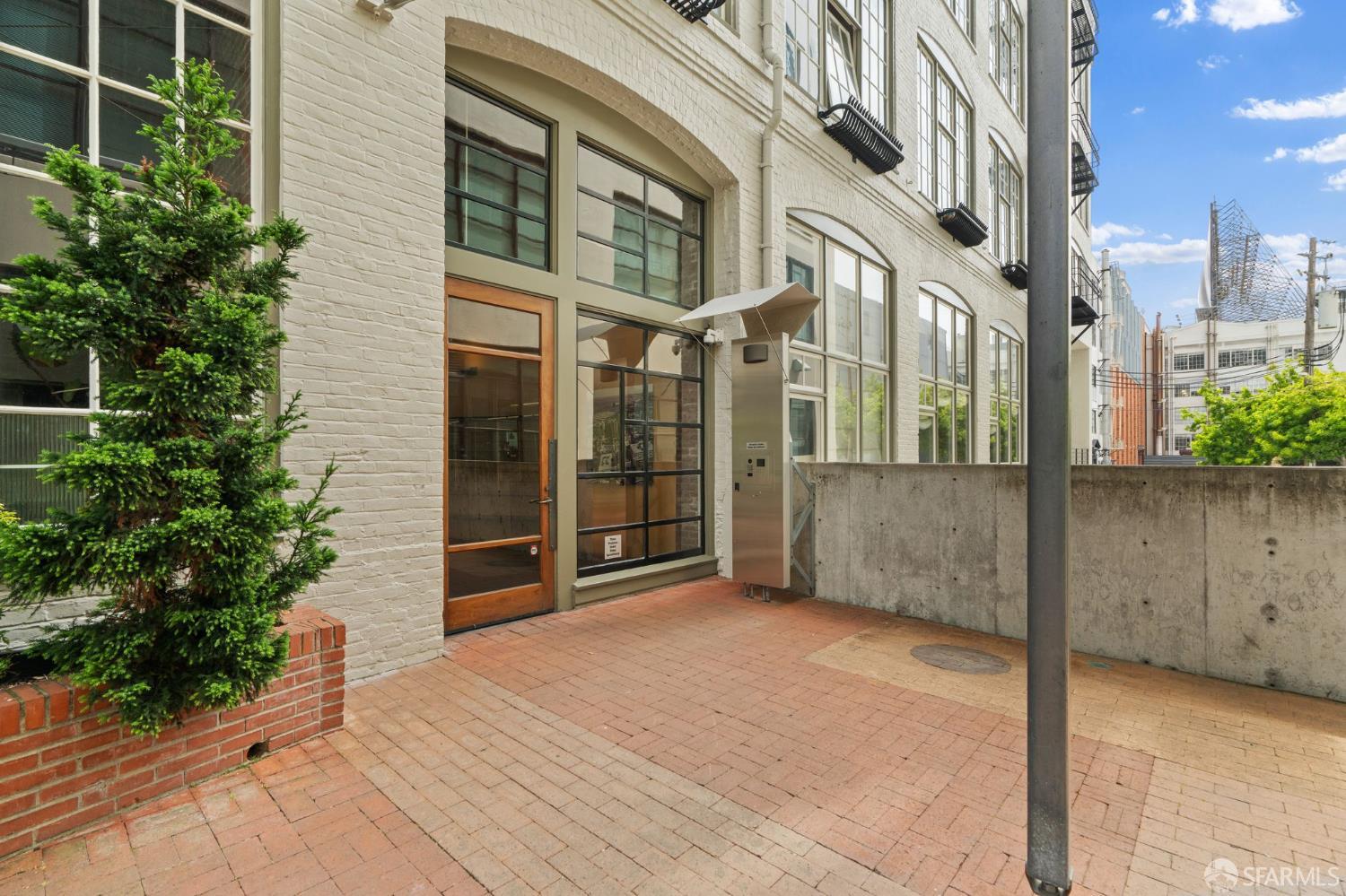 Photo #28: 425049559 Listing: Photo #28