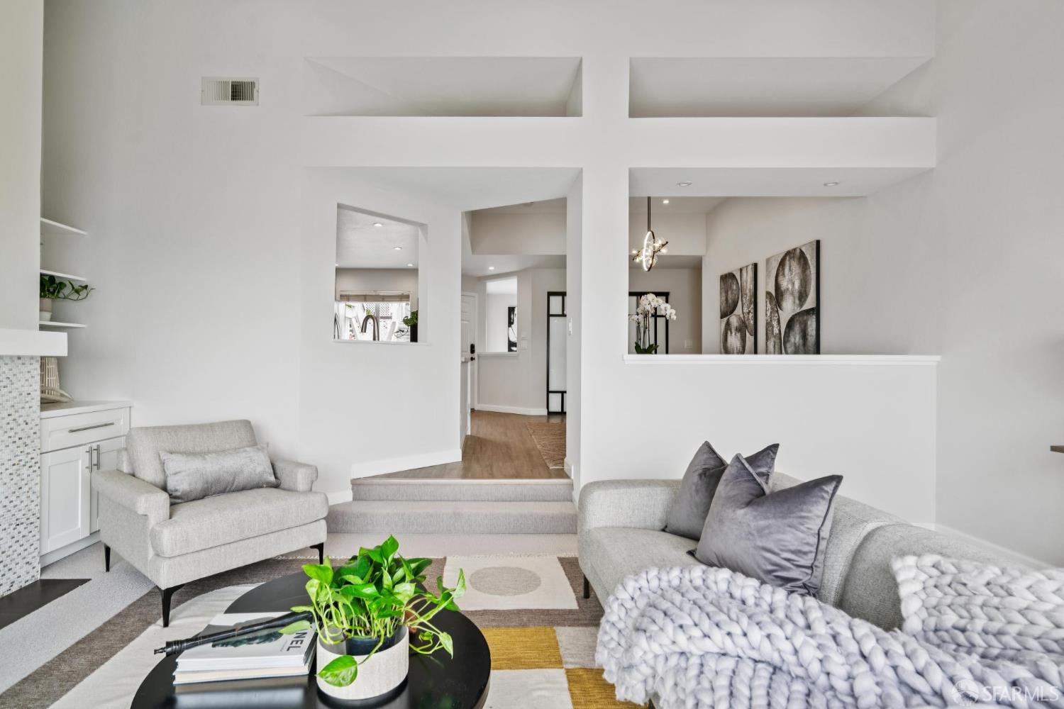 Detail Gallery Image 3 of 43 For 850 Pointe Pacific Dr #4,  Daly City,  CA 94014 - 2 Beds | 2 Baths