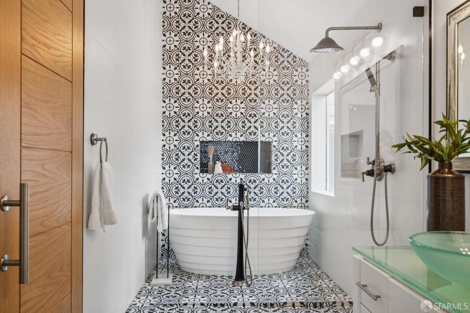 Detail Gallery Image 19 of 43 For 850 Pointe Pacific Dr #4,  Daly City,  CA 94014 - 2 Beds | 2 Baths