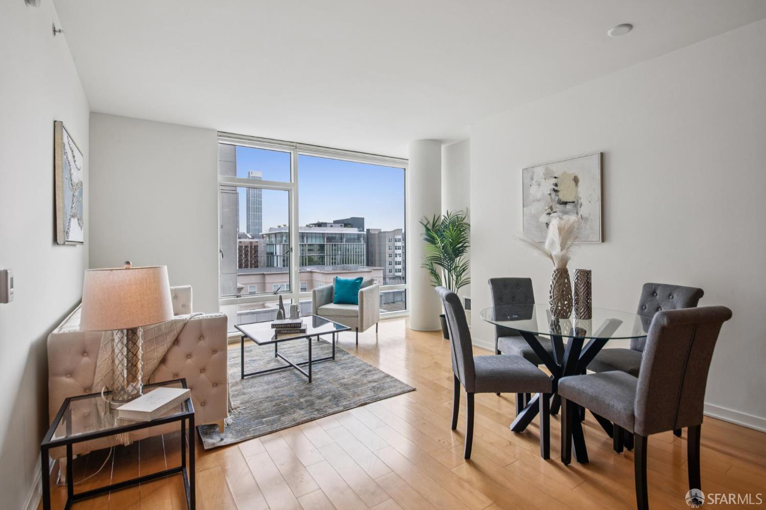 Photo #3: 425041697 Listing 