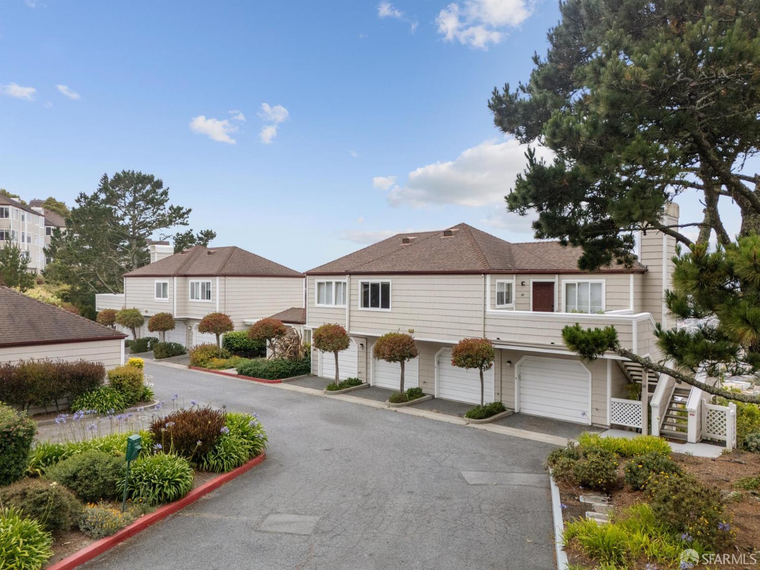 Detail Gallery Image 34 of 43 For 850 Pointe Pacific Dr #4,  Daly City,  CA 94014 - 2 Beds | 2 Baths