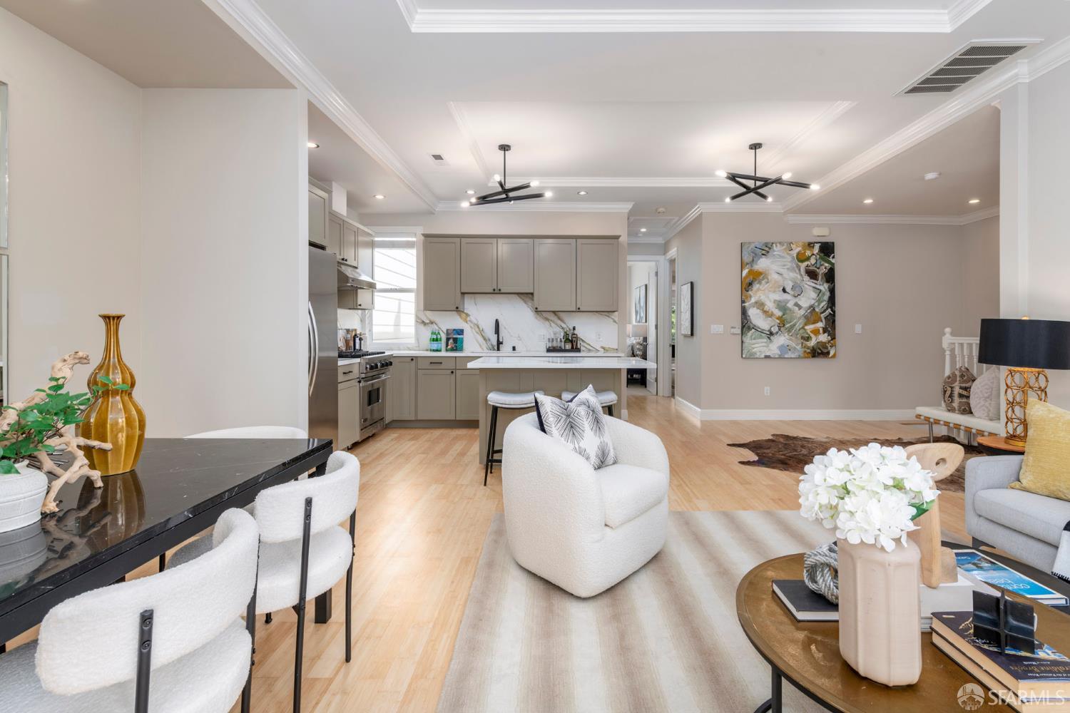 Detail Gallery Image 32 of 67 For 2675 Sutter St, San Francisco,  CA 94115 - 7 Beds | 5 Baths