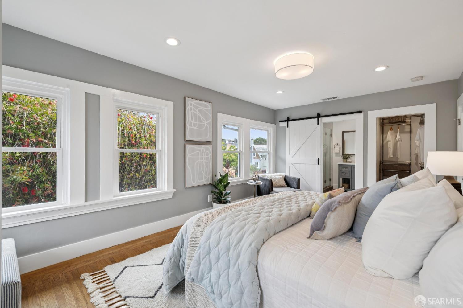 Detail Gallery Image 33 of 47 For 4145 Emerald St, Oakland,  CA 94609 - 2 Beds | 2/1 Baths
