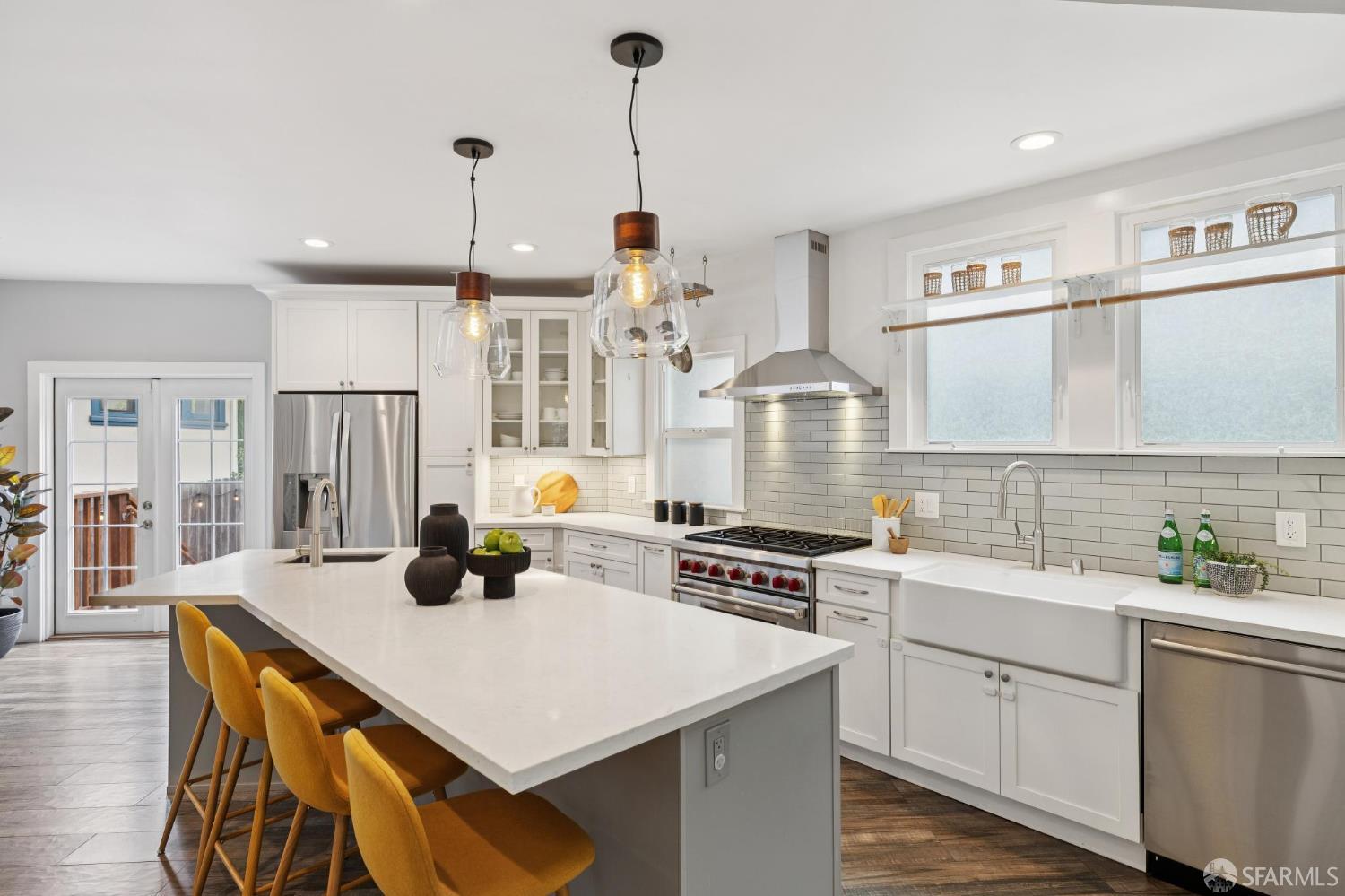 Detail Gallery Image 19 of 47 For 4145 Emerald St, Oakland,  CA 94609 - 2 Beds | 2/1 Baths