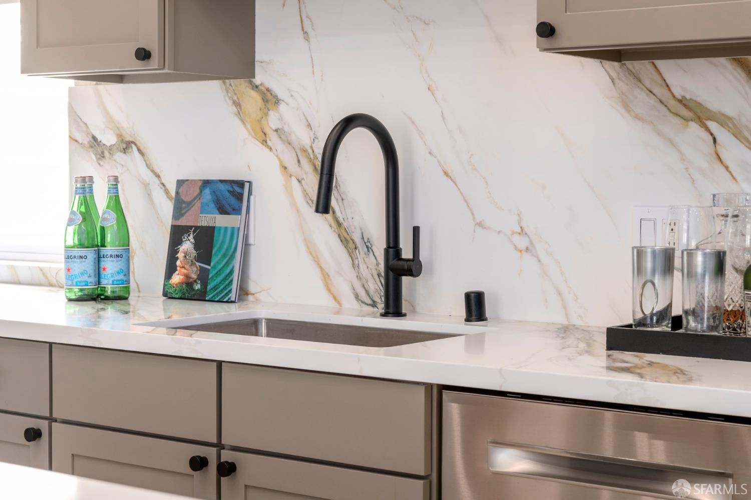 Detail Gallery Image 61 of 67 For 2675 Sutter St, San Francisco,  CA 94115 - 7 Beds | 5 Baths
