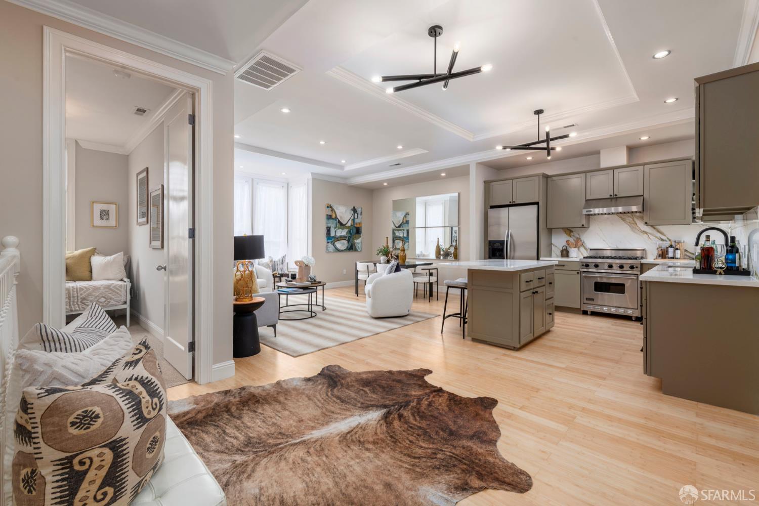 Detail Gallery Image 27 of 67 For 2675 Sutter St, San Francisco,  CA 94115 - 7 Beds | 5 Baths