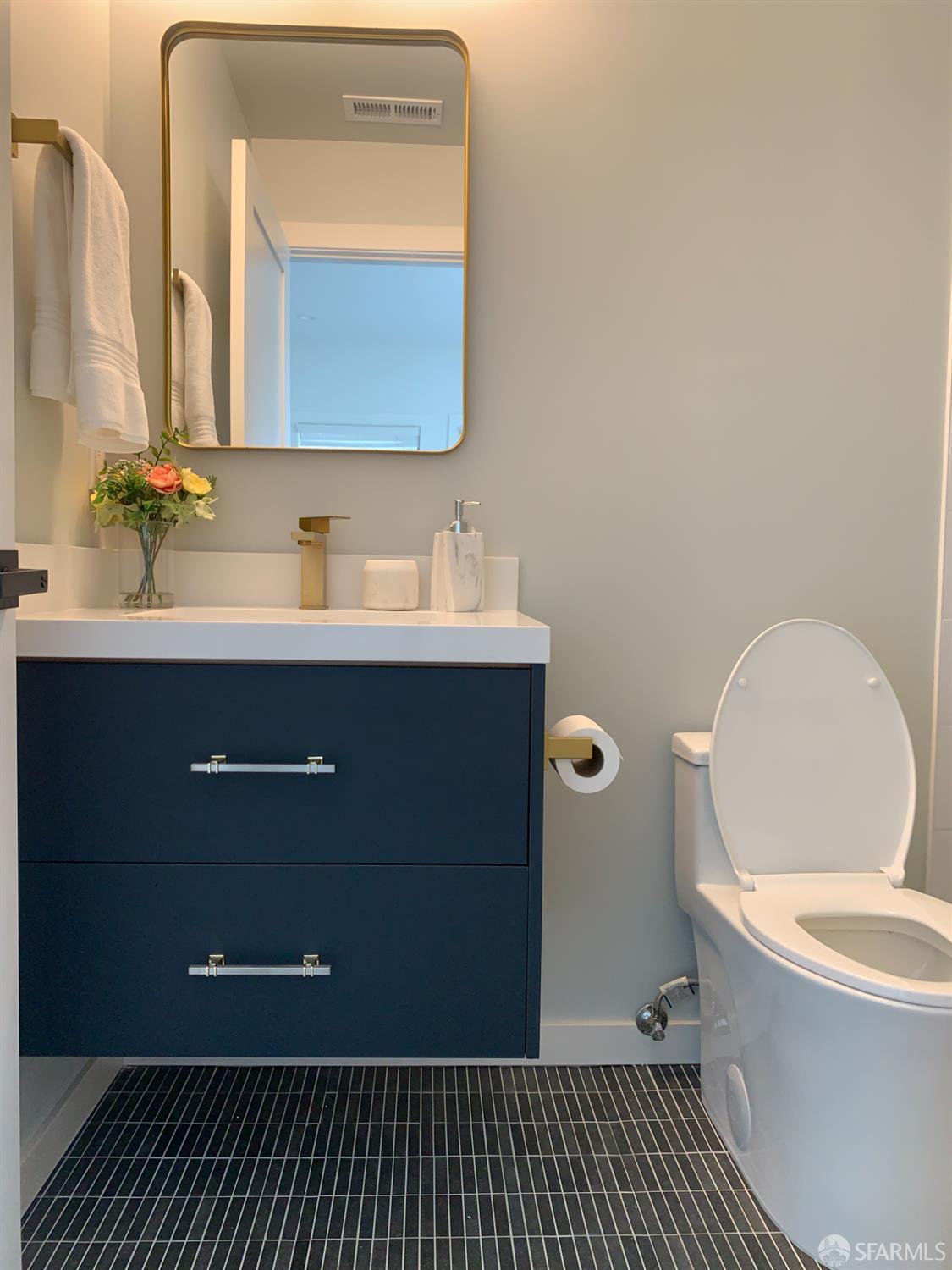 Photo #17: 425031022 Listing: Photo #17