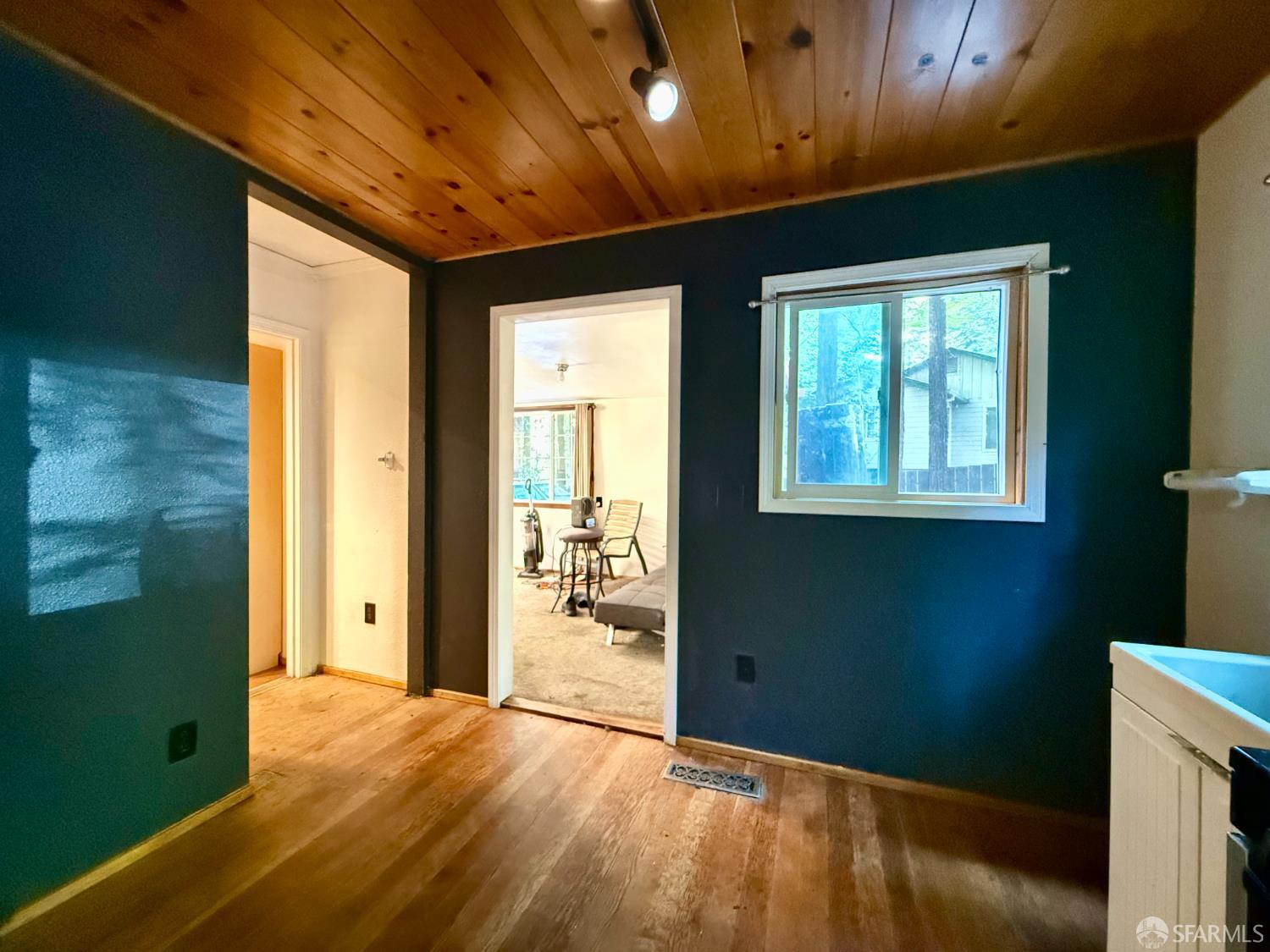 Detail Gallery Image 23 of 26 For 490 Huckleberry Ln, Boulder Creek,  CA 95006 - 3 Beds | 2 Baths