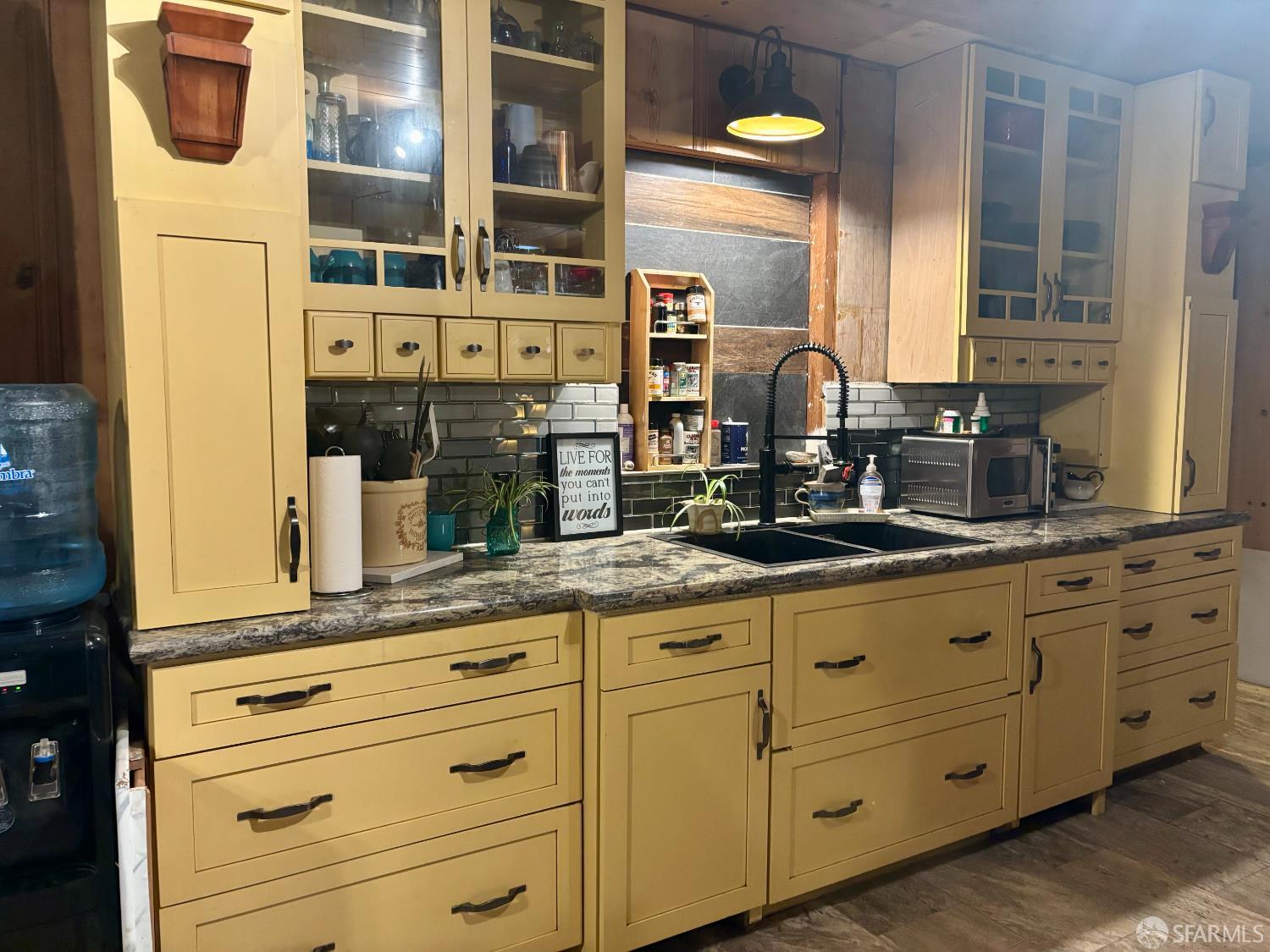 Detail Gallery Image 5 of 26 For 490 Huckleberry Ln, Boulder Creek,  CA 95006 - 3 Beds | 2 Baths